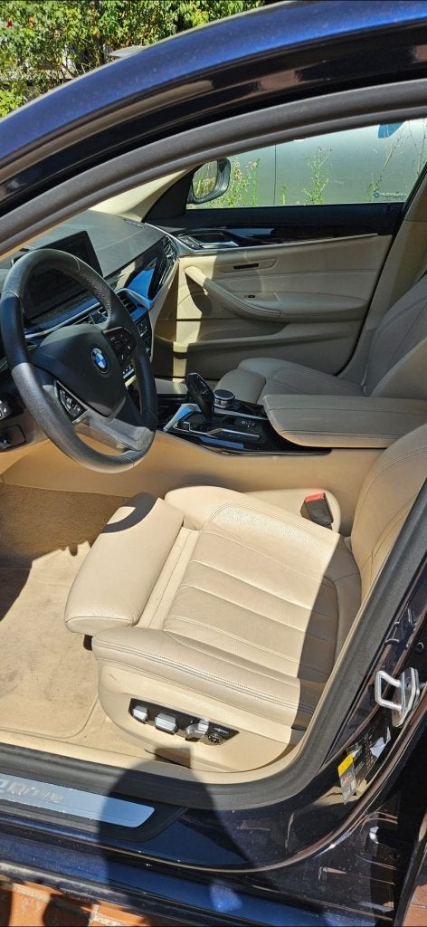 530e iPerformance 178.232km ,Benzine/Elek Euro 6b, G30, Autos, Cuir, Capteur de stationnement, 5 portes, Automatique