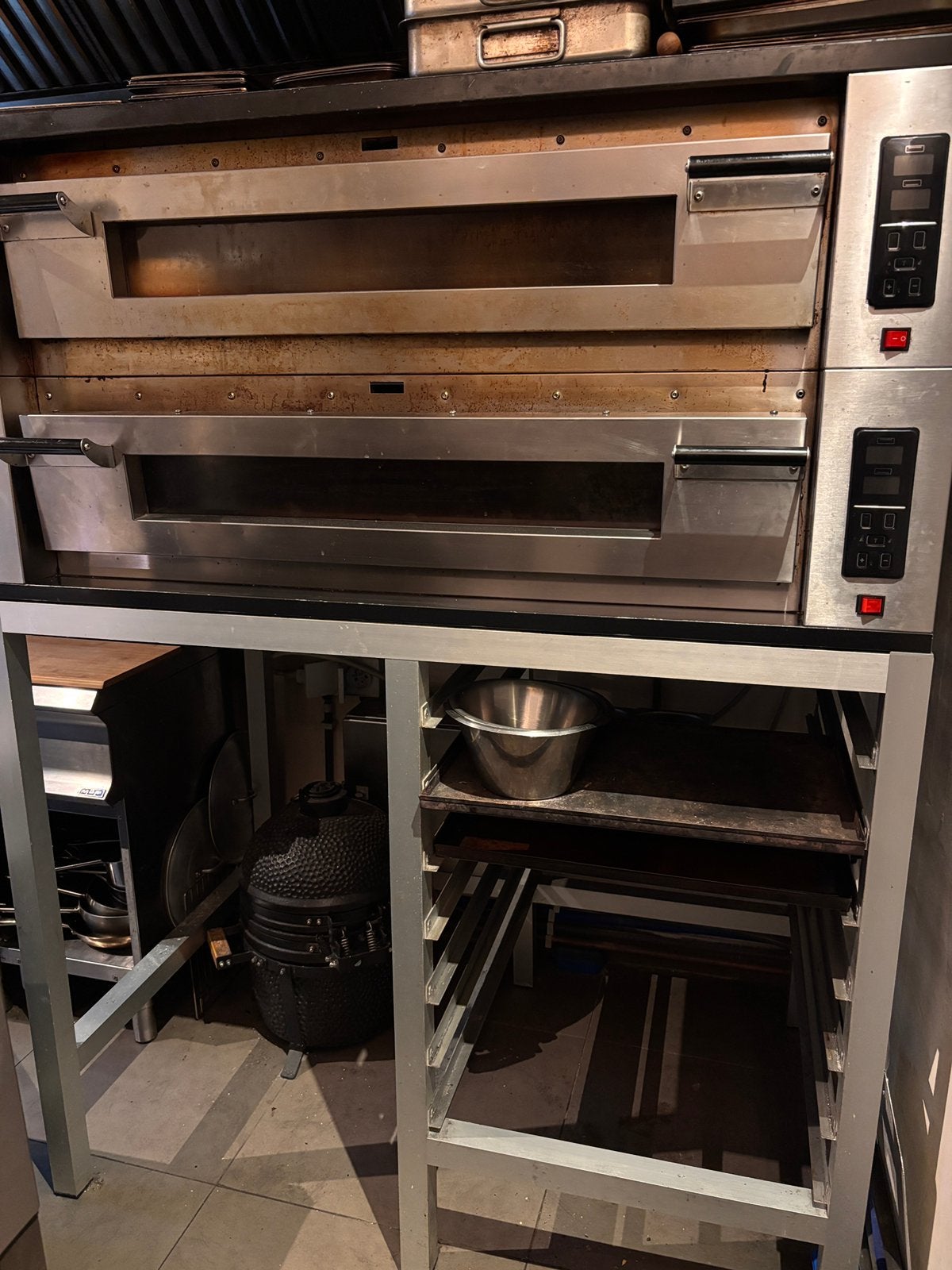 Pizza oven, Enlèvement