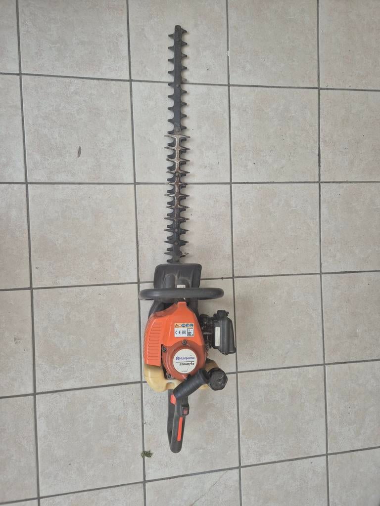 Haagschaar husqvarnq, Ophalen, Benzine