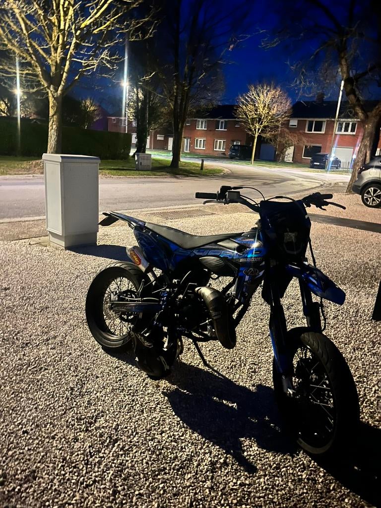 sherco sm-rs ZONDER CILINDER 1900!!!!!!, Ophalen, Zo goed als nieuw