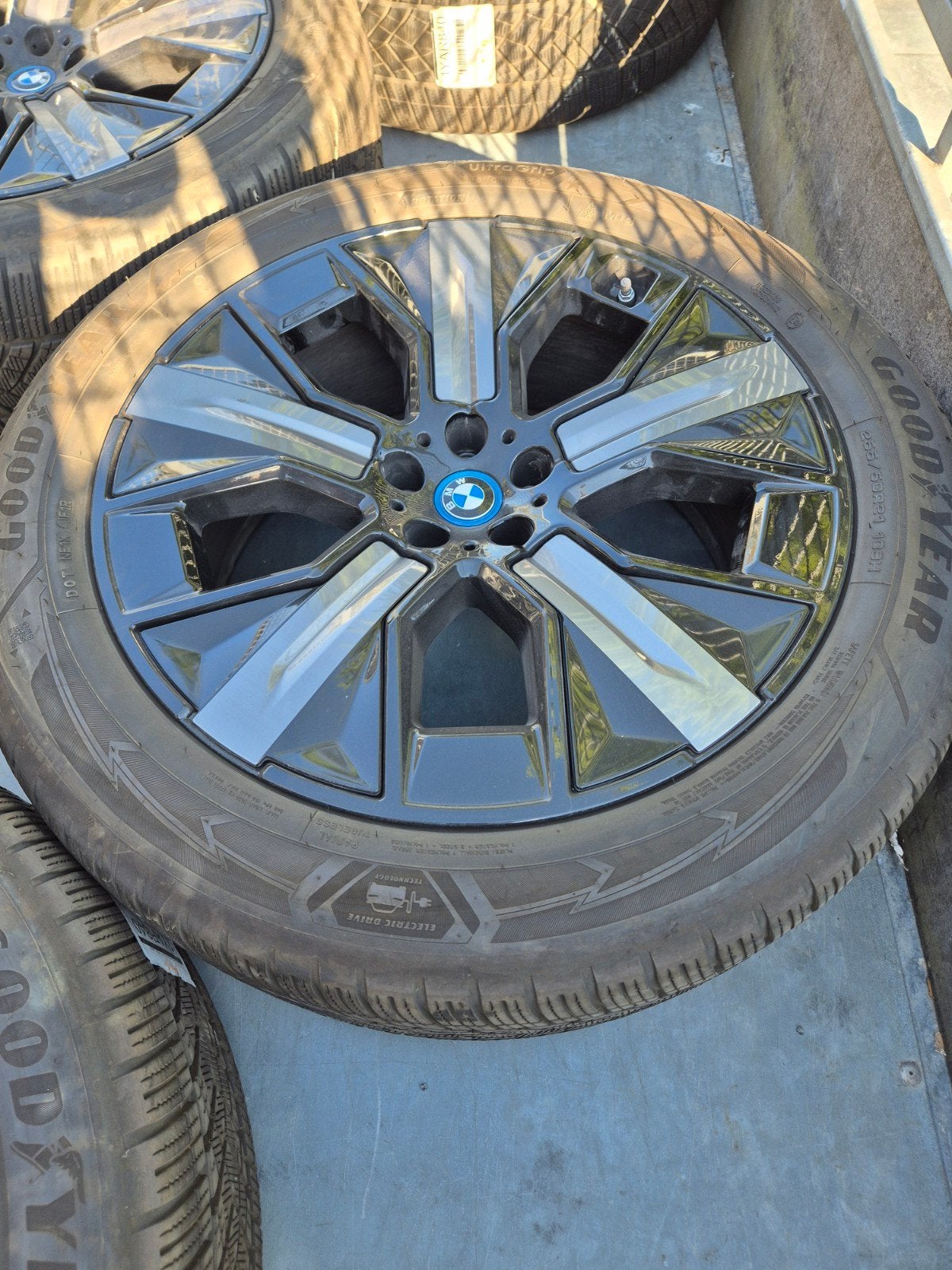 Jante BMW avec pneu hiver, Auto-onderdelen, Banden en Velgen, Ophalen, 255 mm, Banden en Velgen, Nieuw