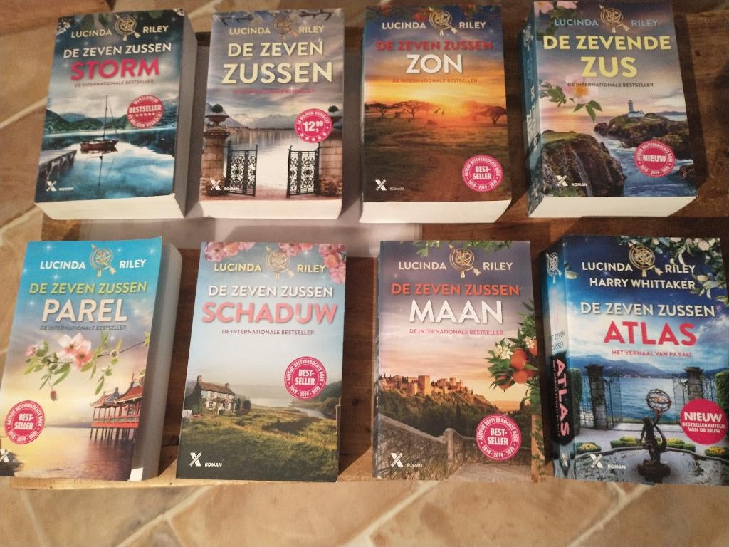 leesboeken, Boeken, Ophalen, Zo goed als nieuw, Lucinda Riley, België