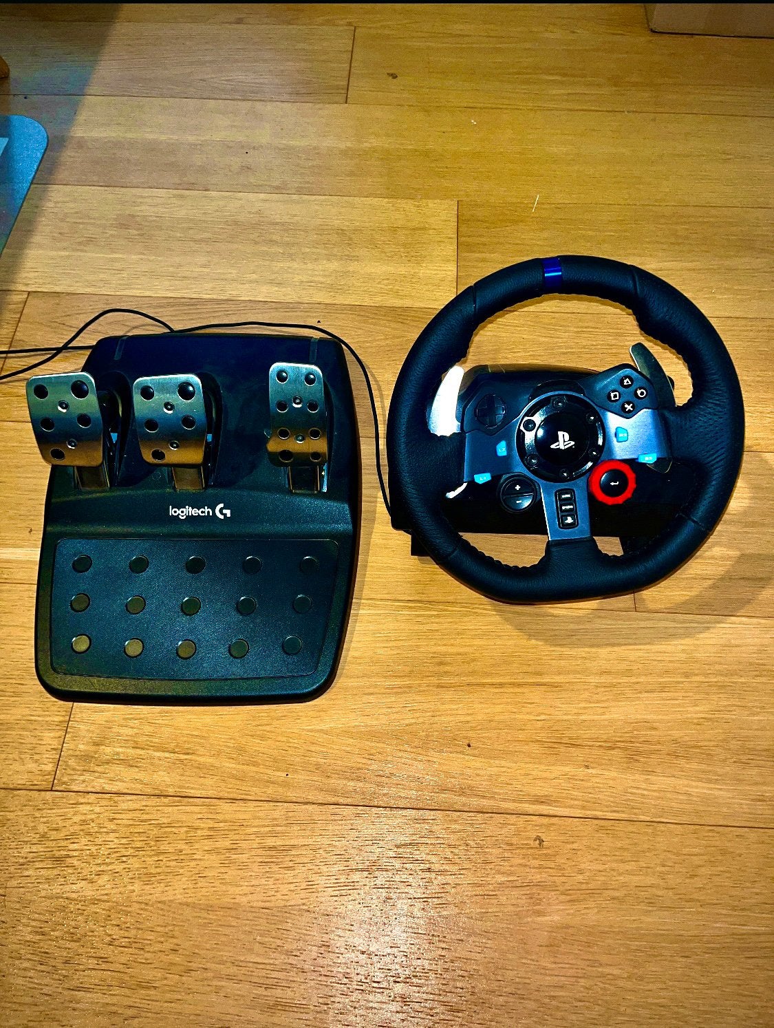 Logitech G29 Driving Force – PS4 / PS5 / PC, Ophalen of Verzenden, Zo goed als nieuw, Stuur of Pedalen, PlayStation 4