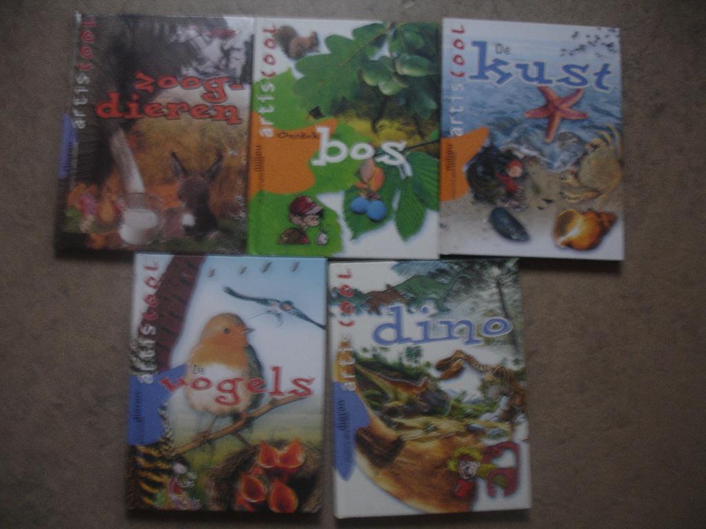 5 Artiscool milieuboekjes , speel en leer, Boeken, Ophalen of Verzenden