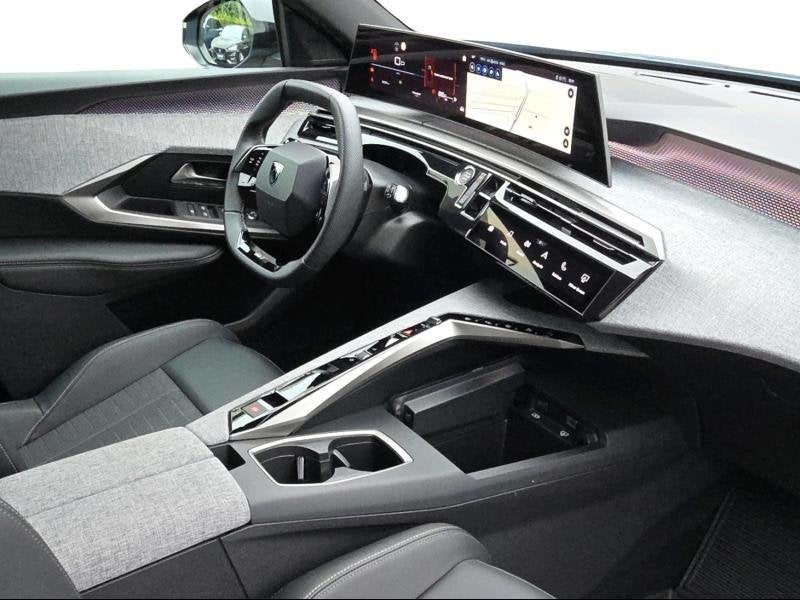 Peugeot 5008 GT Mhev 145pk 7pl - 360 Cam - Carplay - ACC - G, Auto's, Monovolume, Euro 6, 1199 cc, https://public.car-pass.be/vhr/de80190a-8b0a-4da7-b59b-a8f82512d2e0