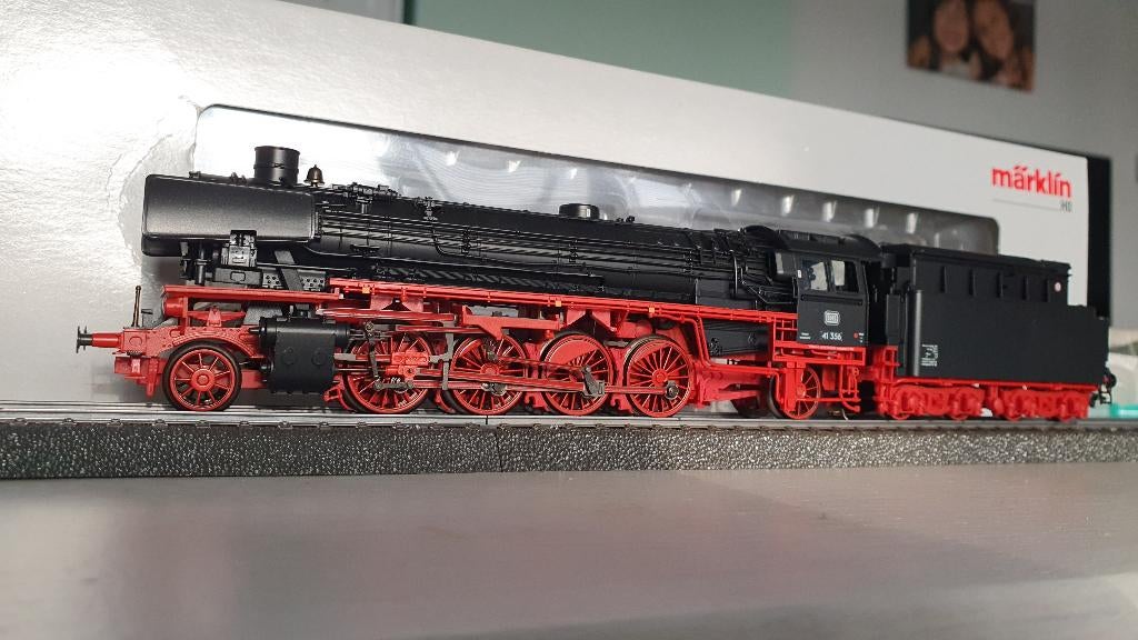 Märklin 37927 H0 mfx sound 3 rails MHI 260€, Enlèvement ou Envoi, Courant alternatif, Comme neuf, Locomotive