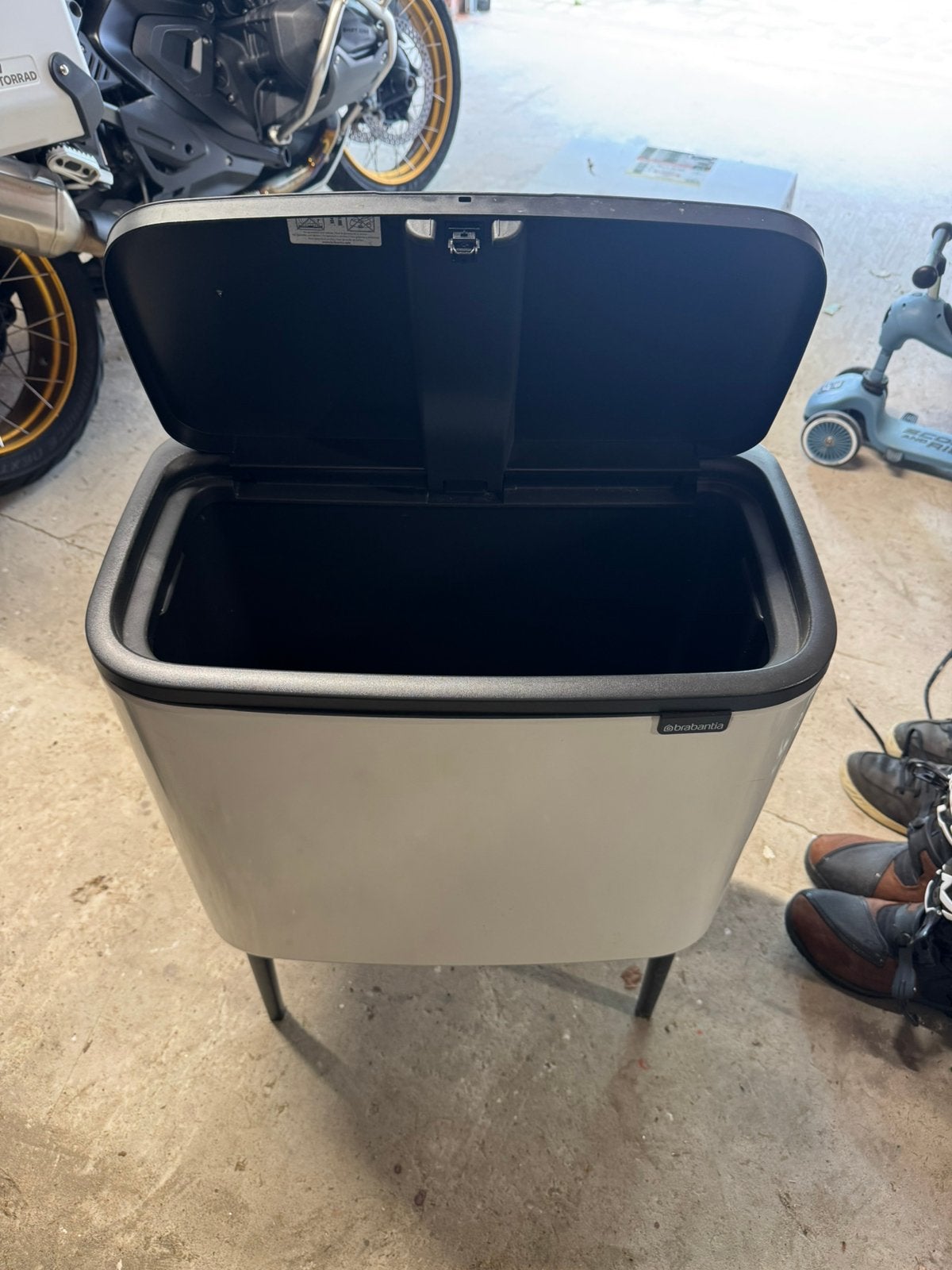 Vuilbak brabantia 30l, Ophalen, Zo goed als nieuw