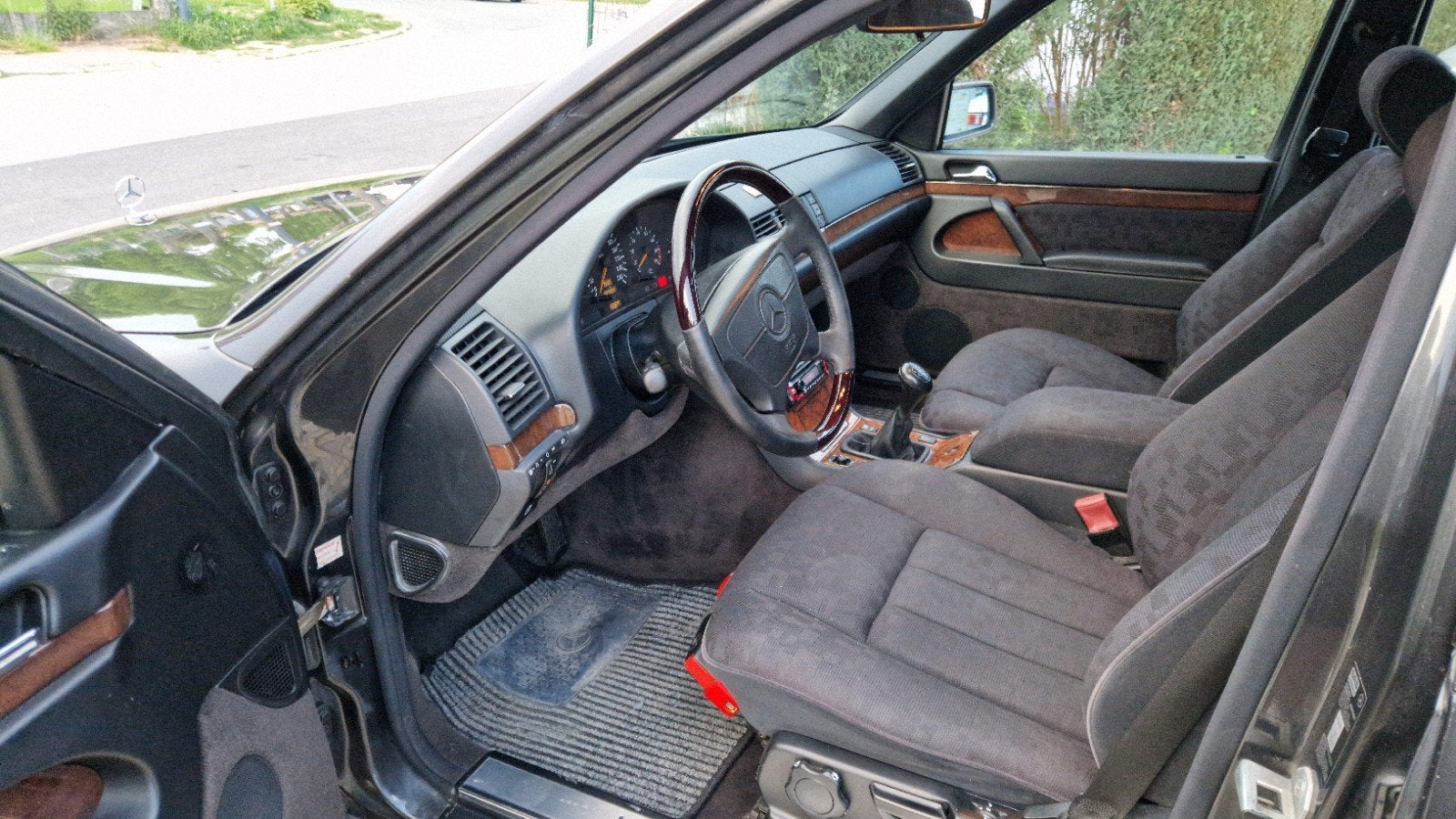 mercedes 300se 3.2 met dogleg, foto 12