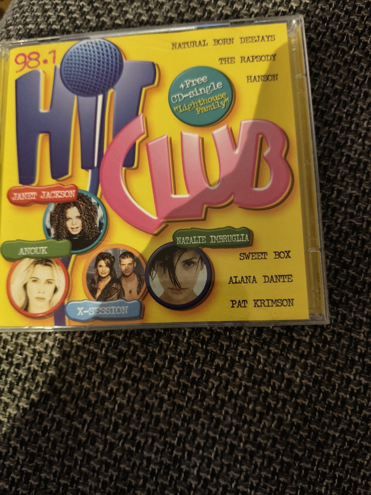 hit club 98.1, CD & DVD, Enlèvement, Utilisé, Album de remixes, Grand écran