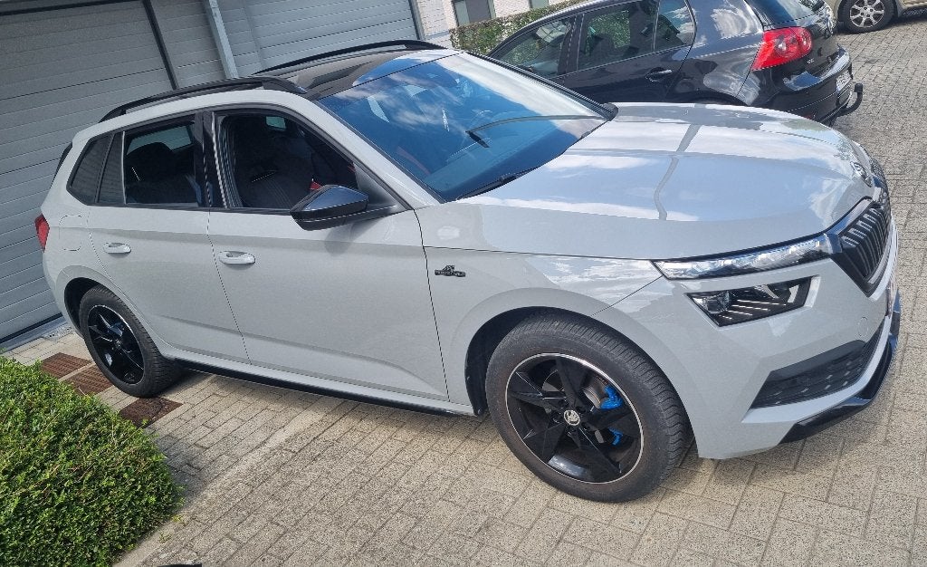 Skoda Kamiq 1.5 TSI DSG Monte carlo / Alpine grijs, 1498 cc, 4 cilinders, Lichtsensor, 5 zetels