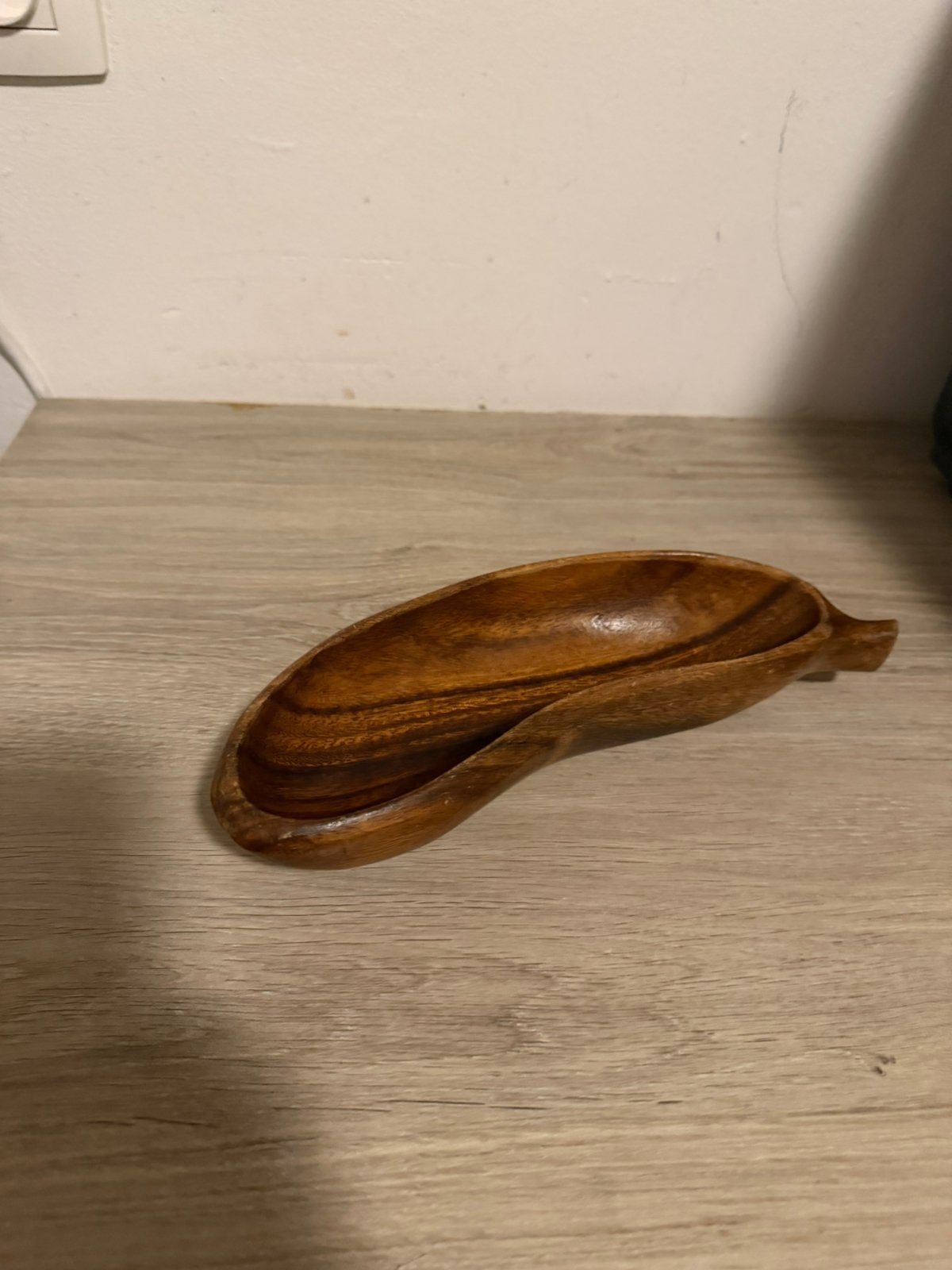 Houten decoratieschaal in banaanvorm, Enlèvement, Comme neuf