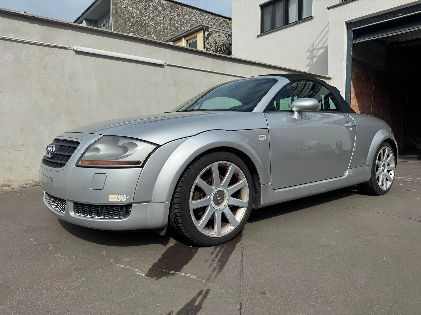Audi TT 1.8 V5 Cabrio, Autos, Entreprise, Cabriolet, Boîte manuelle, Rétroviseurs électriques