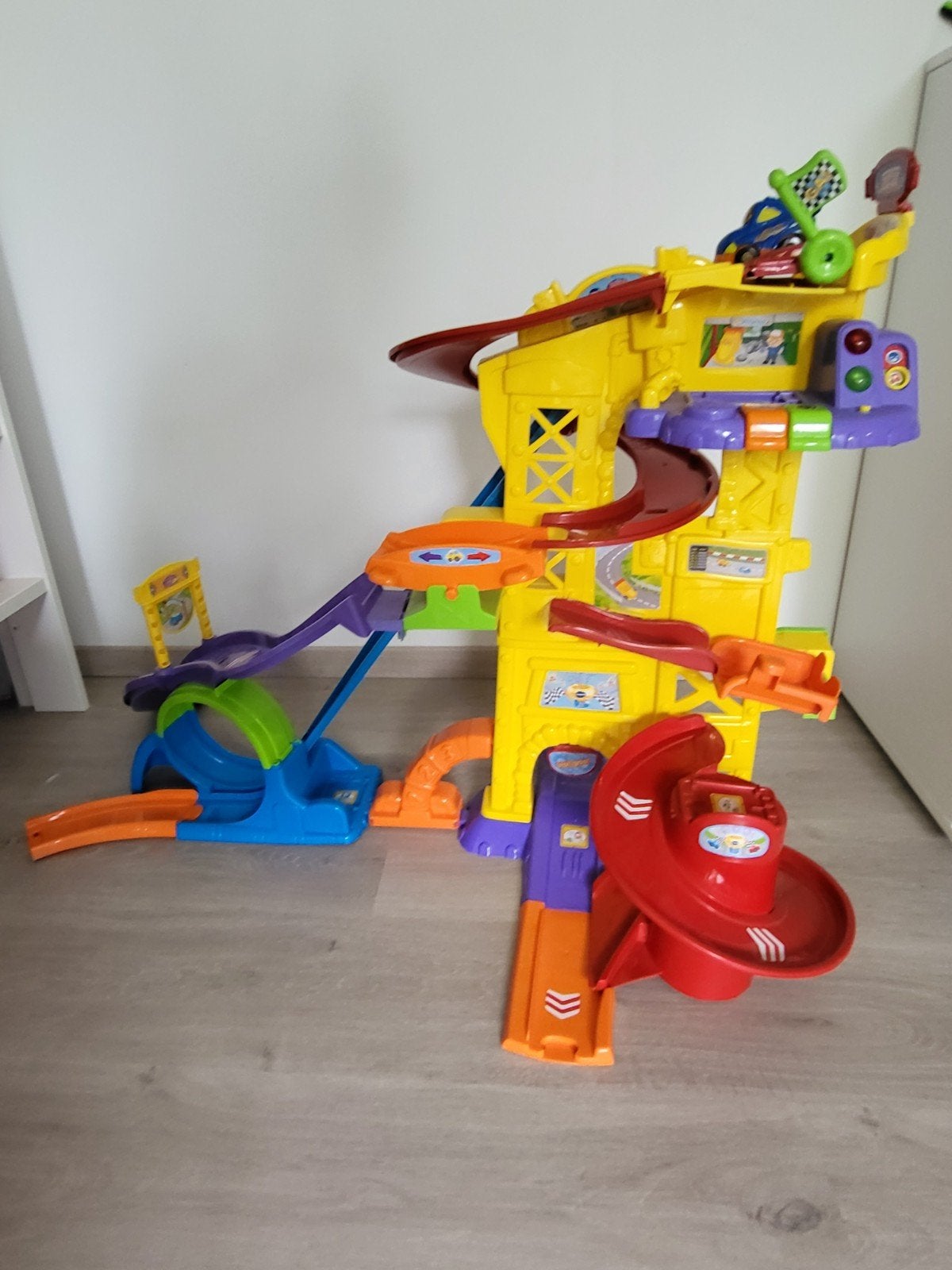 Vtech Toet Toet Super stuntpark racebaan, Kinderen en Baby's, Speelgoed | Vtech, Ophalen, Zo goed als nieuw