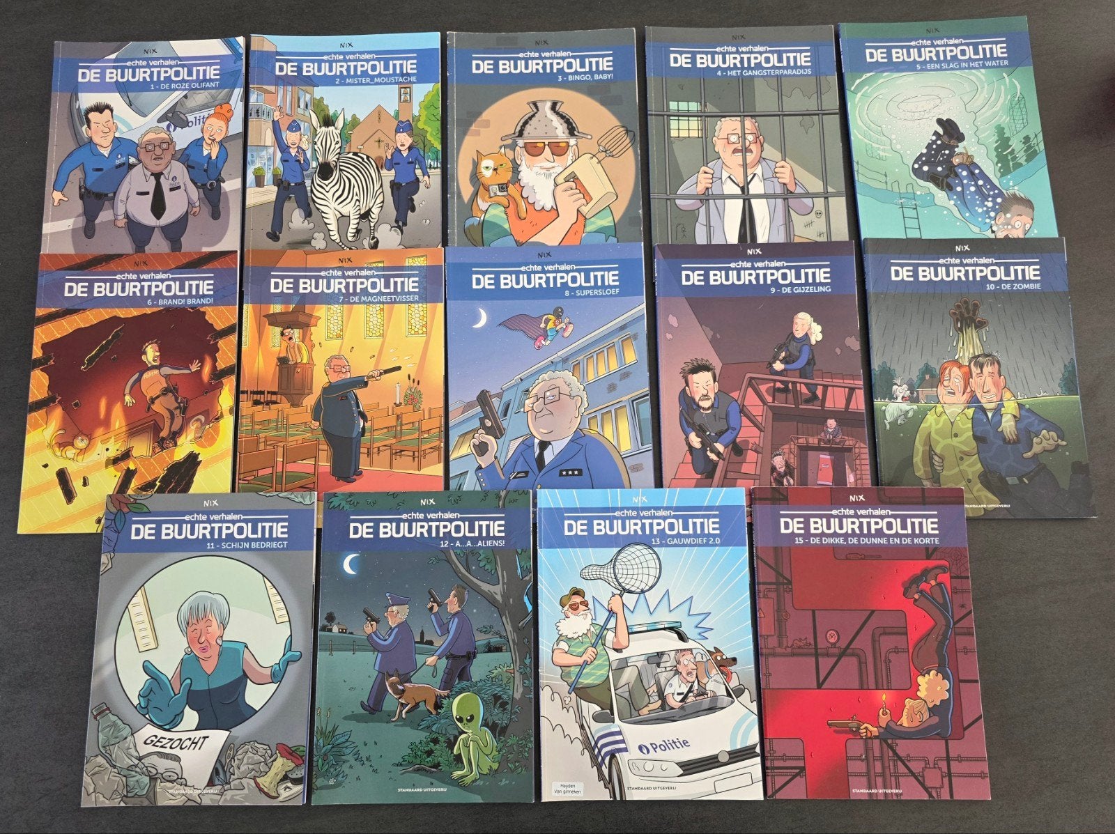 Strips: De Buurtpolitie. : Standaard Uitgeverij, Boeken, Ophalen of Verzenden, Zo goed als nieuw