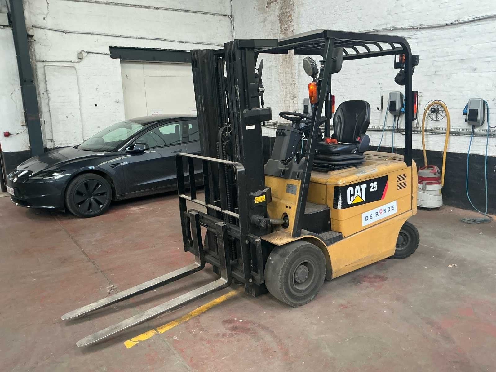 2010 Caterpillar EP25KPAC Vorkheftruck, Zakelijke goederen, Elektrisch, Heftruck, Caterpillar