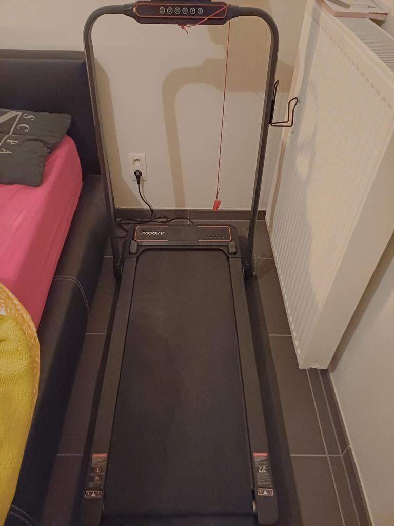 Loopband Inklapbaar Moovv SmartStep Pro v3 incline, Sport en Fitness, Ophalen, Zo goed als nieuw