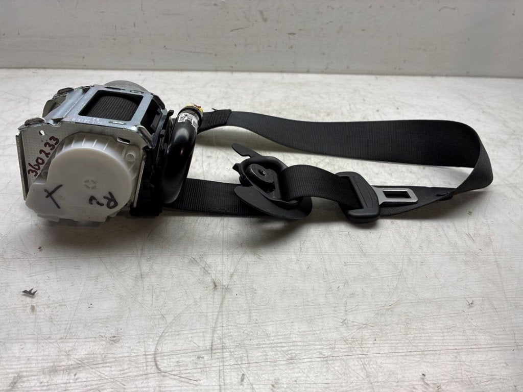 CEINTURE DE SECURITE AVANT DROIT Chevrolet USA Malibu, Chevrolet, General Motors Germany GmbH, Utilisé, Chevrolet.europe@gm.com