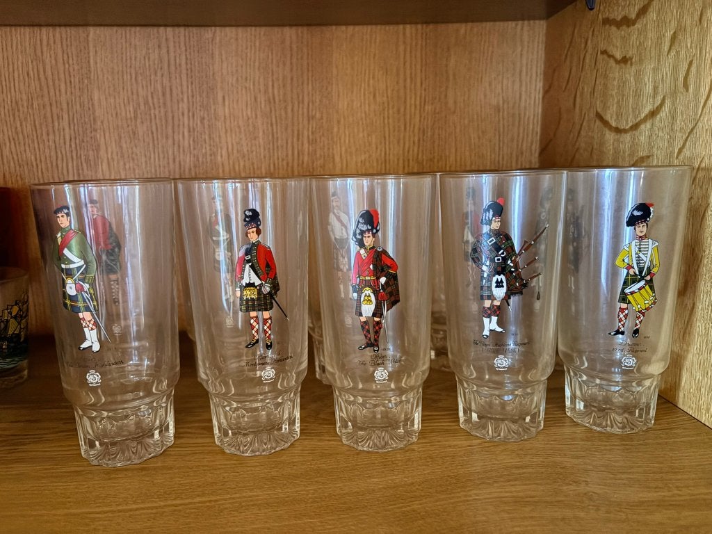 Set vintage glazen – Schotse regimenten, Enlèvement, Comme neuf, Verre à soda