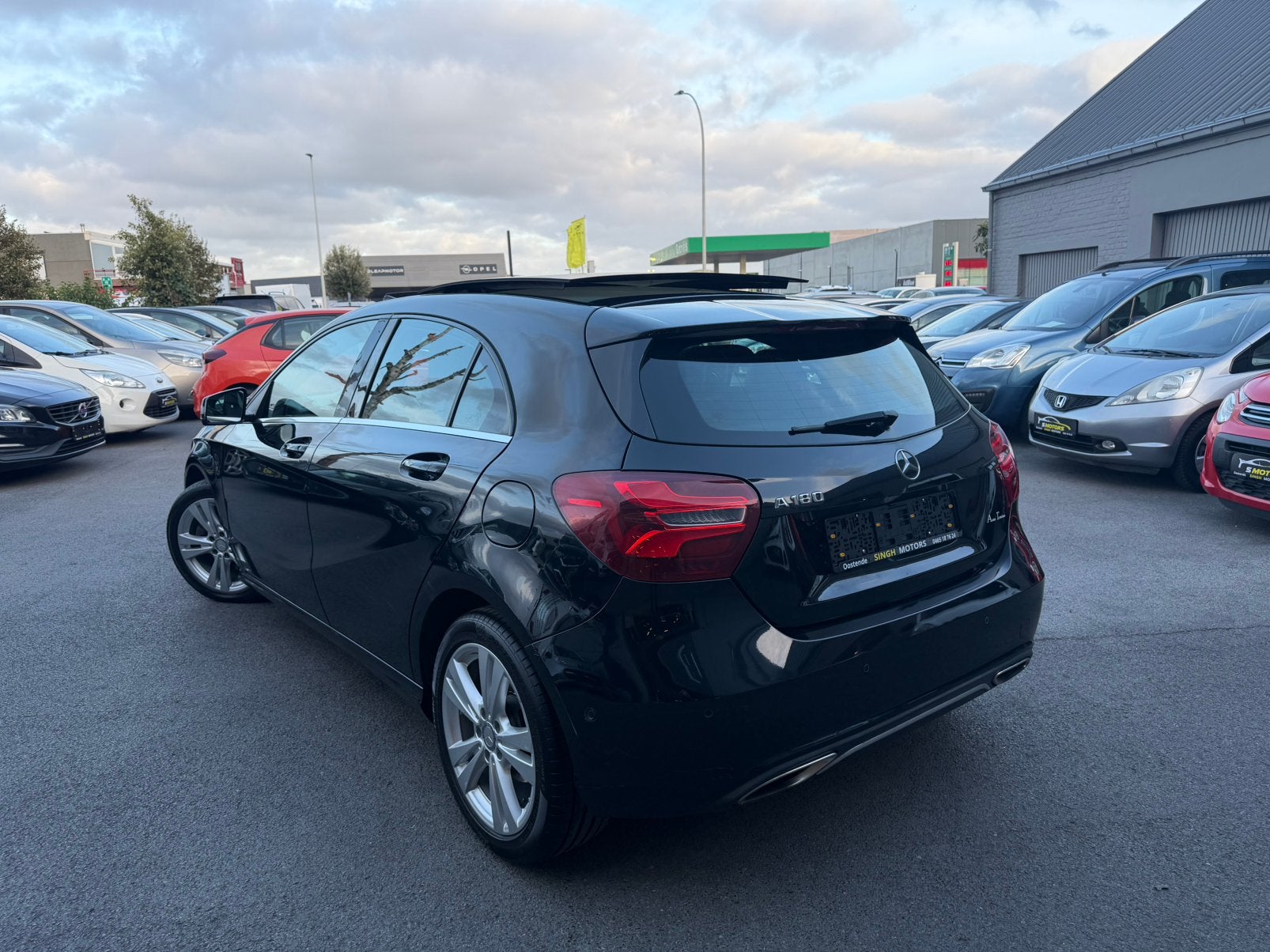 Mercedes Benz A180 benzine *AUTOMAAT* Pano | Gps | Cruise |, Autos, 90 kW, Classe A, Achat, Entreprise