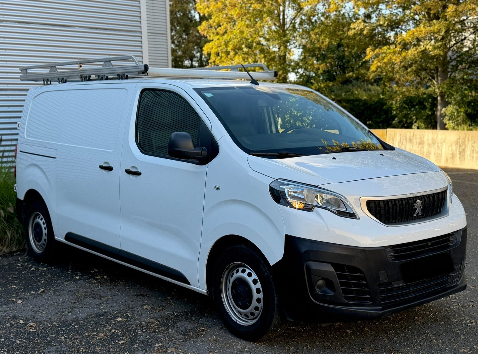 Peugeot Expert L2 / 3-zit / 2.0D - 120pk Euro6b / 63.000 kms, Stof, https://public.car-pass.be/vhr/9b48f062-a48a-4f62-aca9-7d97720f86eb