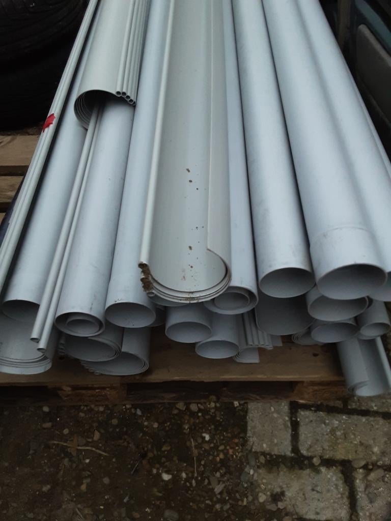 Regenbuizen en goten te koop ook per stuk, Doe-het-zelf en Bouw, Buizen en Afvoer, Ophalen