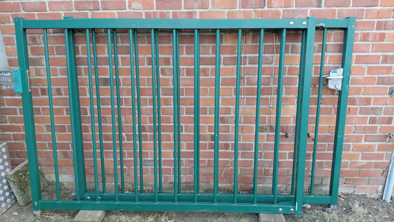 Dubbele draaipoort, Ophalen