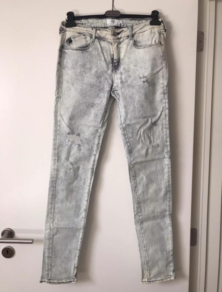 Jeans Le Temps des Cerises gris clair délavé écru., Enlèvement ou Envoi, Porté, Gris, W30 - W32 (confection 38/40)