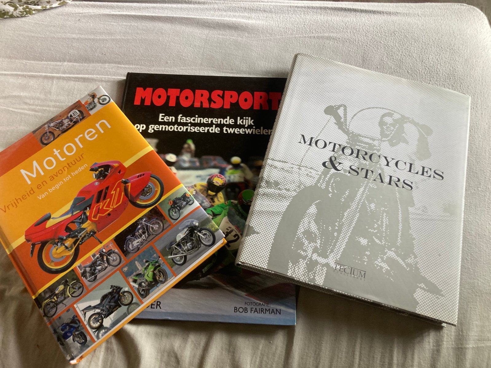 3 motorboeken – Motorsport & Motorcycles – €30, Boeken, Motoren, Ophalen, Zo goed als nieuw