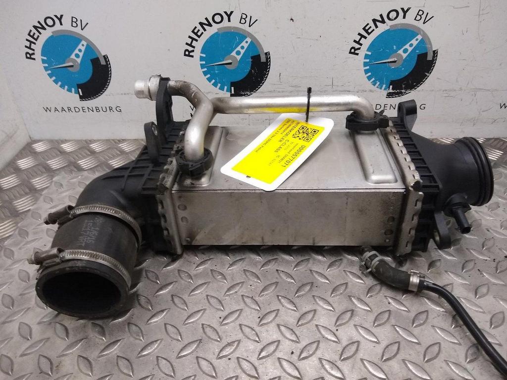MERCEDES C-CLASS INTERKOELER 2016, Ophalen of Verzenden, Gebruikt, Stiba lid
