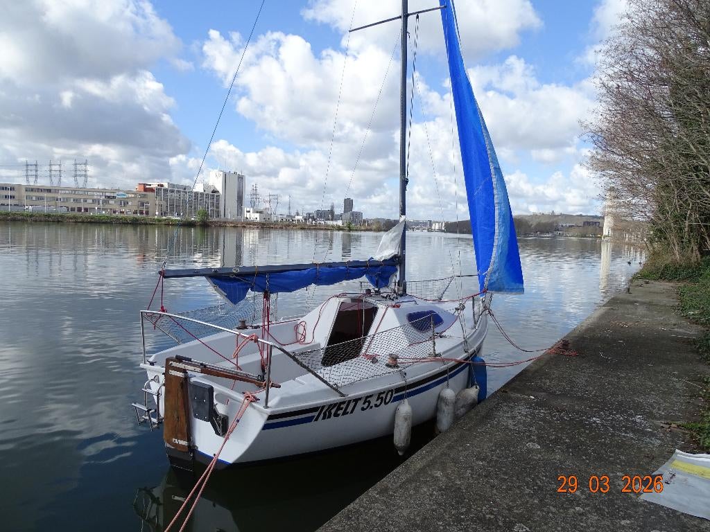 KELT 5.50 dériveur intégral ,remorque,et moteur, Bateau de plaisance ou Cruiser, Enlèvement, Utilisé, Polyester
