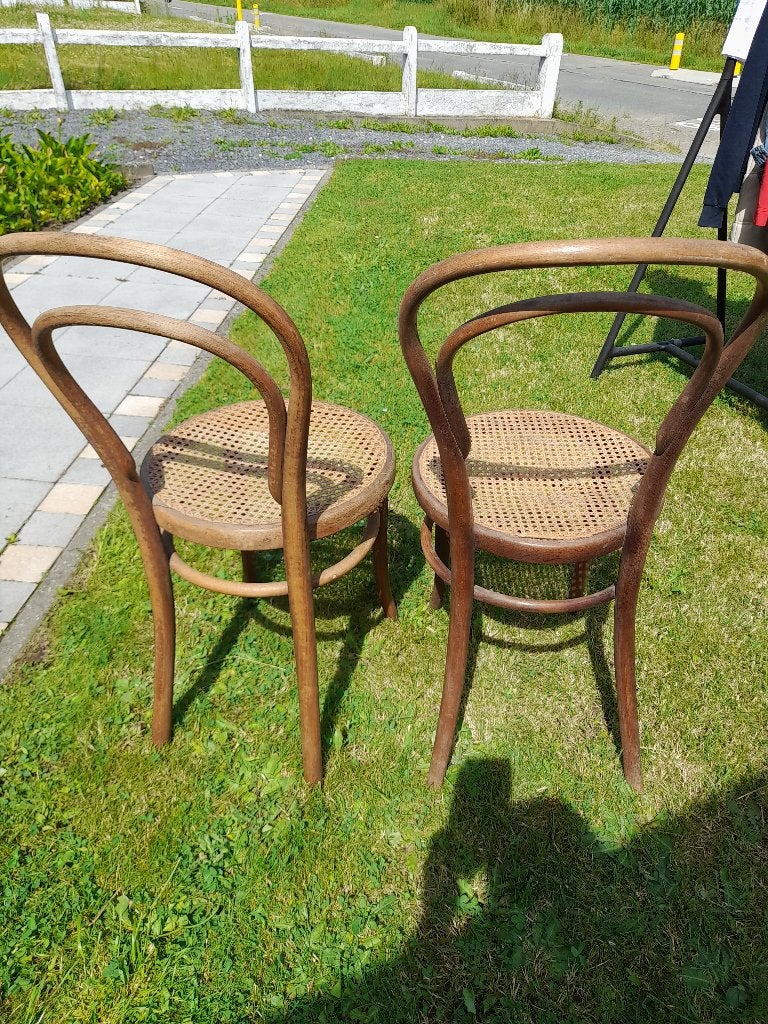 Thonet stoelen, Ophalen