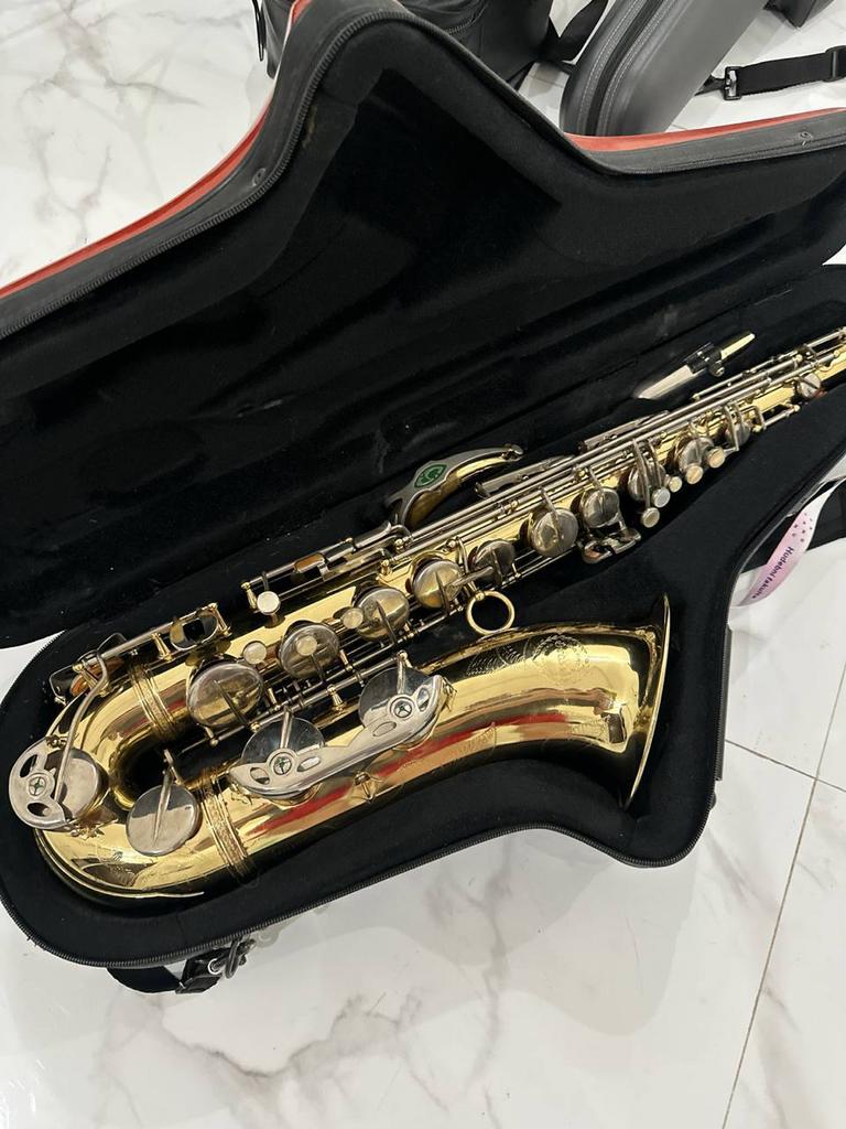 Two Tenor Saxophones Ida Maria Grassi, Musique & Instruments, Enlèvement ou Envoi, Comme neuf