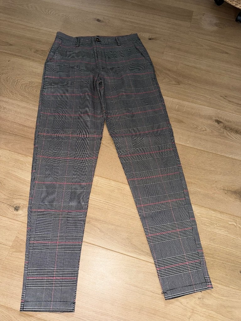 Pantalon Frilivin à carreaux, Neuf, Enlèvement ou Envoi, Autres couleurs, Frilivin