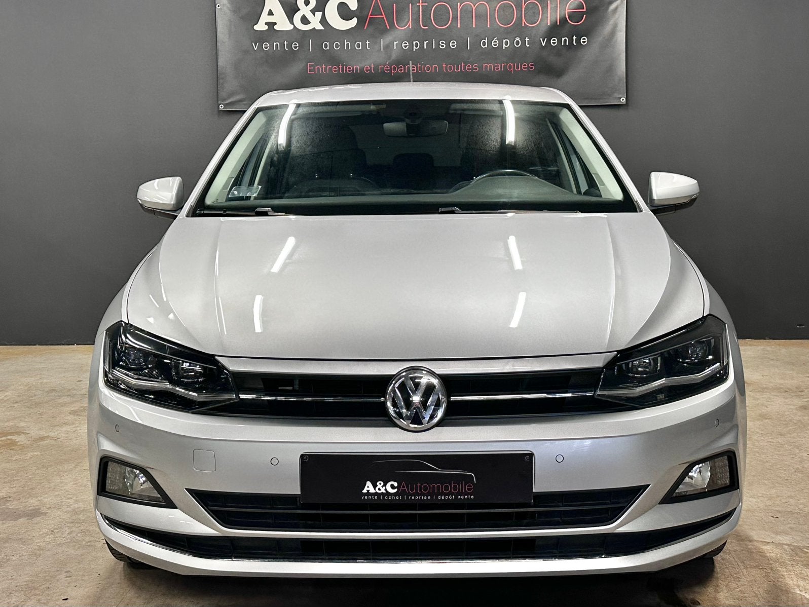 Vw Polo 1.0TSI Automatique - Xenon - camera, Autos, Bluetooth, Argent ou Gris, Achat, Euro 6