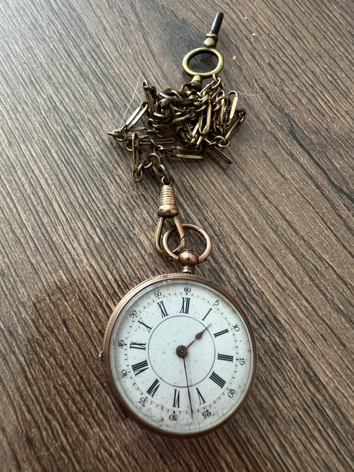 Montre de poche ancienne en état de marche vers 1890 chaine, Bijoux, Sacs & Beauté, Montres | Anciennes | Antiquités, Enlèvement ou Envoi