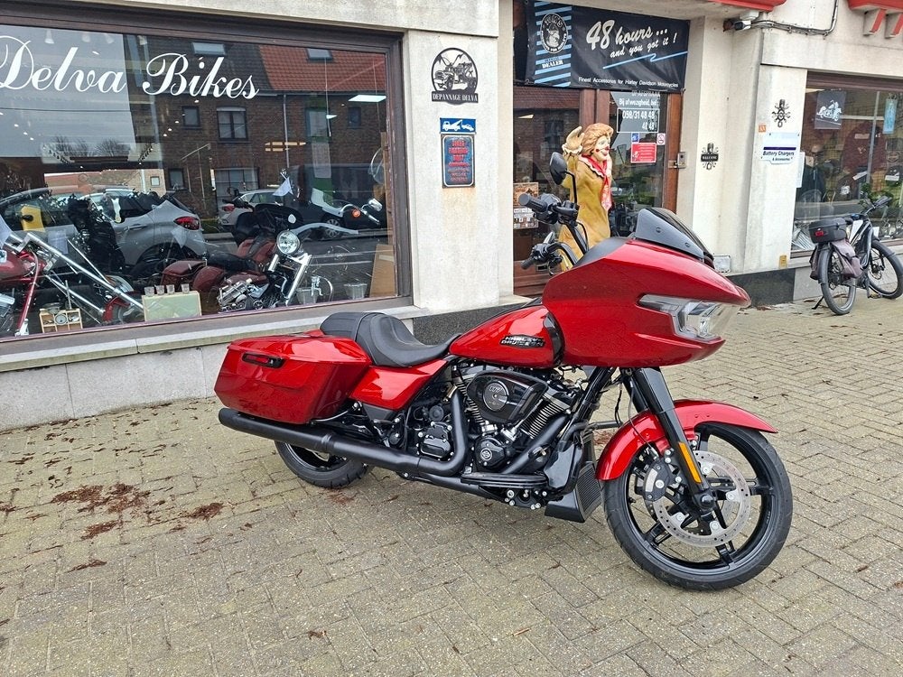 Harley Roadglide FLTRX de 2024 à 11079 km, Motos, Motos | Harley-Davidson, Entreprise, Tourisme, plus de 35 kW, 2 cylindres, Occasion