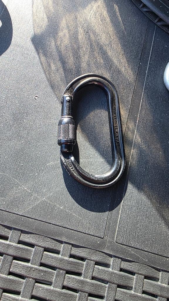 Petzl, Enlèvement