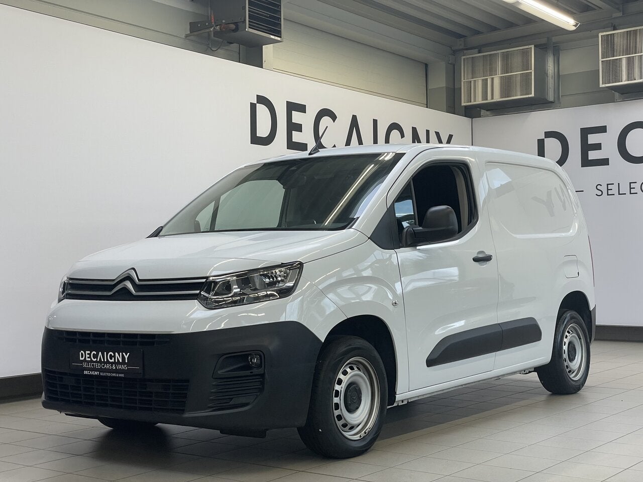 Citroen Berlingo 1.5 HDI L1 *Navigatie*Vloer & Wanden, 75 kW, Achat, Entreprise, Noir