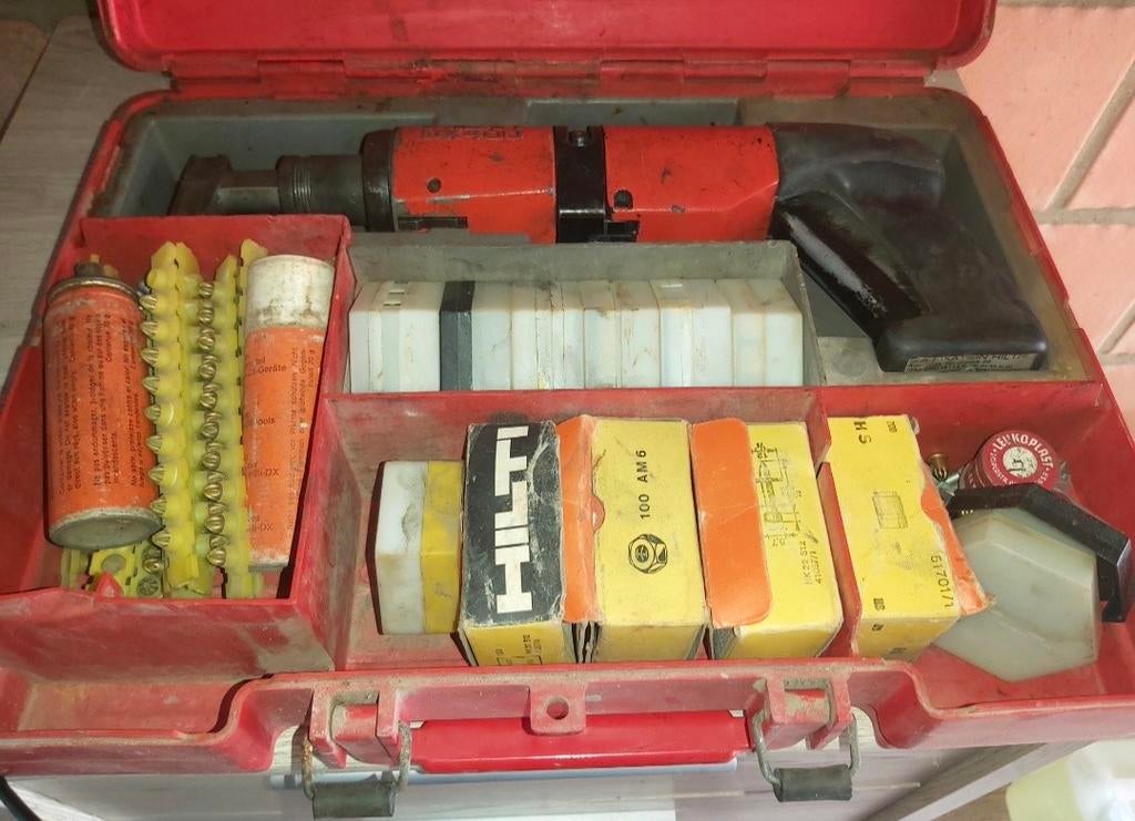 Hilti DX 400 B nagelschieter, Enlèvement