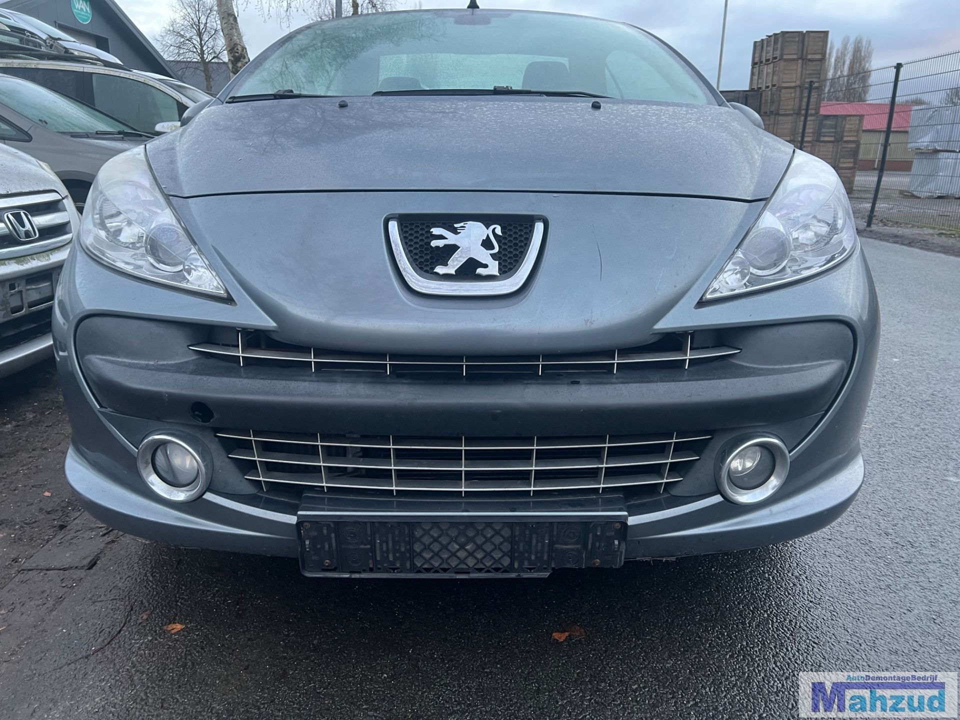PEUGEOT 207CC Grijs KTHC Voorbumper 2007-2012, Auto-onderdelen, Taurusavenue 1
2132 LS  Hoofddorp, NL, Gebruikt, Contact.group@renault.com
