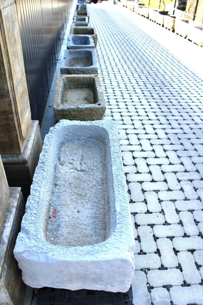bac ou auge en pierre bleu , jardinière , grand choix !!, Pierre, 30 à 60 cm, Enlèvement, Utilisé