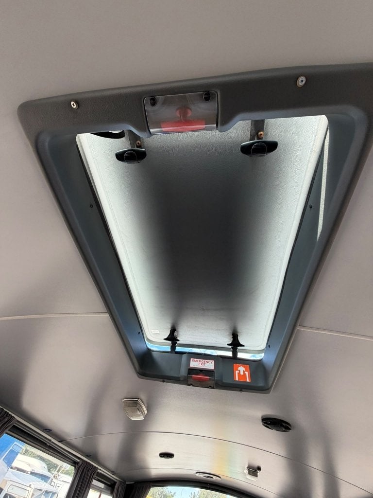 Mercedes Vario 0813 (Stock ID 50508) — 22