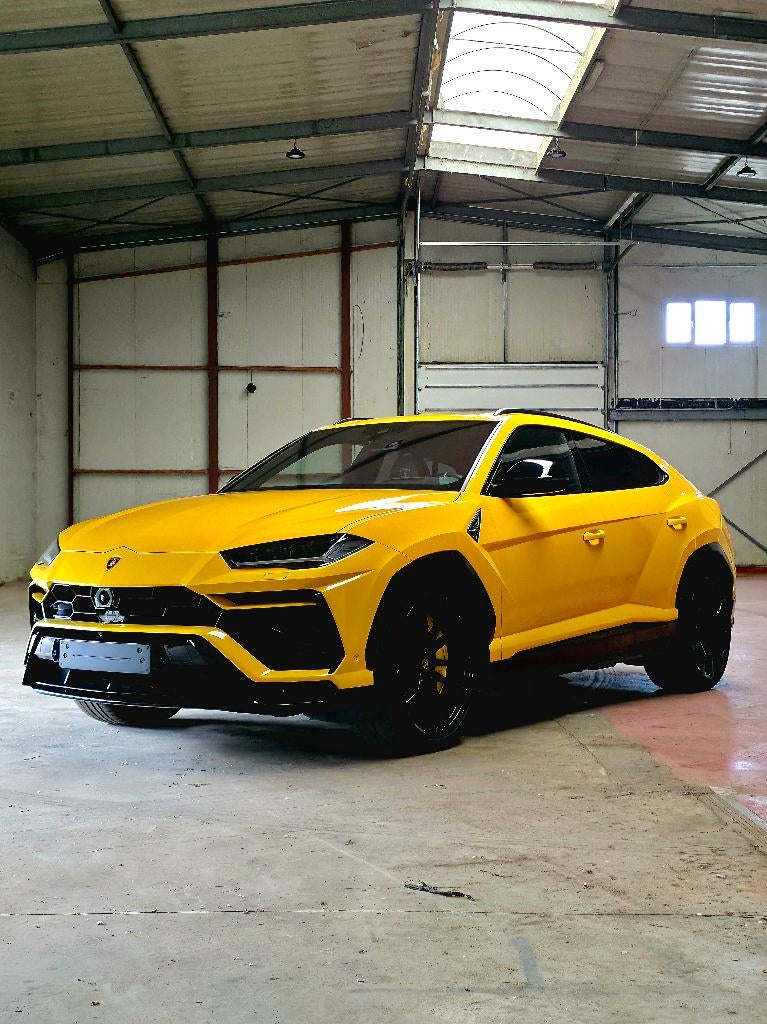Lamborghini urus yellow full option 1st owner, Autos, Particulier, Achat, Toit panoramique, Urus