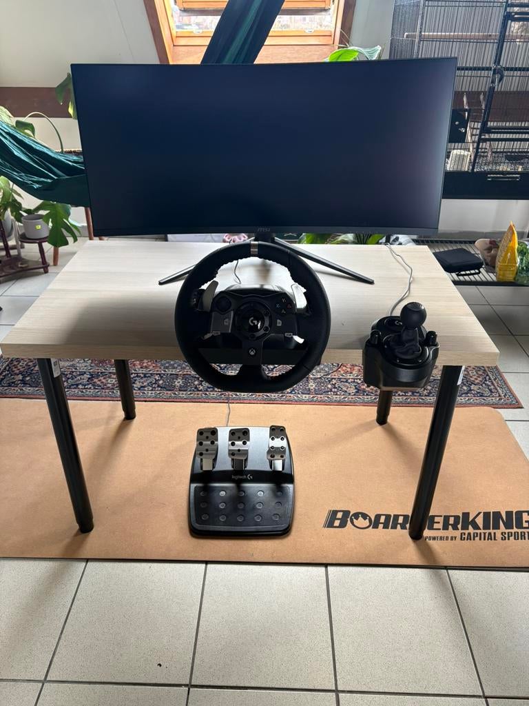 Sim racing setup 1 maand oud, Enlèvement, Comme neuf, Xbox Series X