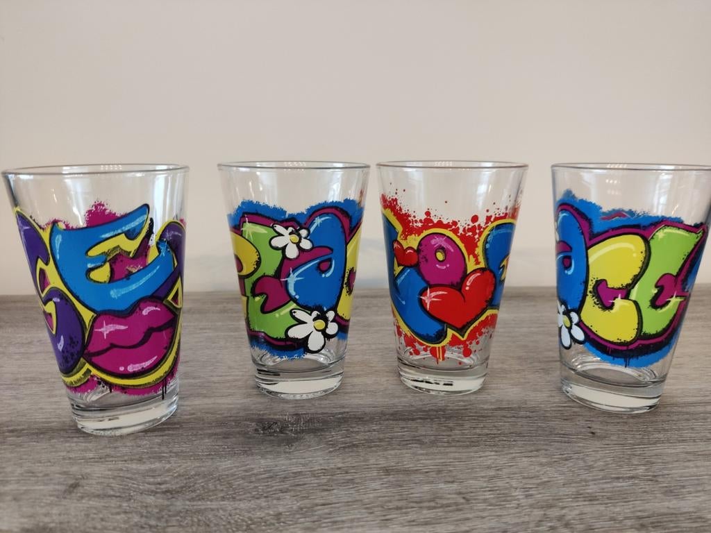 Verre Cerve Italy style pop art, Enlèvement