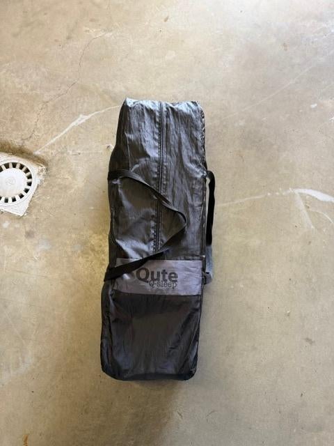 Lit de camp Q-Sleep Qute, Enlèvement, Comme neuf, Moins de 140 cm, Moins de 70 cm