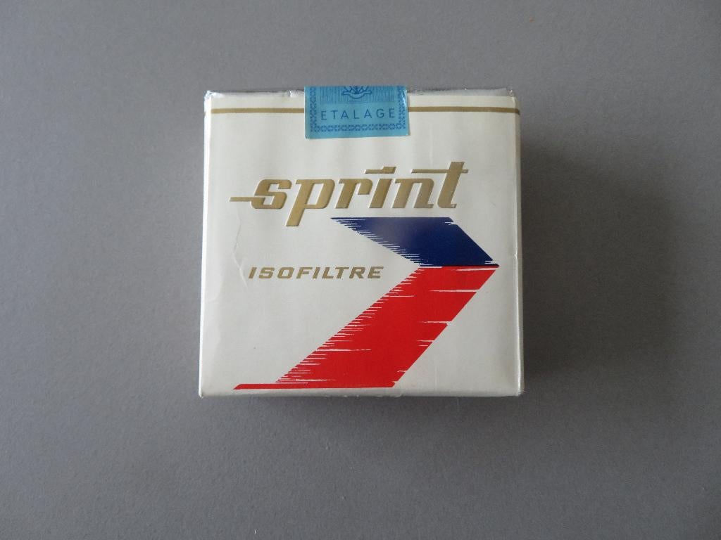 etalage pakje sigaretten Sprint Vander Elst, Verzamelen, Rookartikelen, Aanstekers en Luciferdoosjes, Ophalen of Verzenden, Zo goed als nieuw
