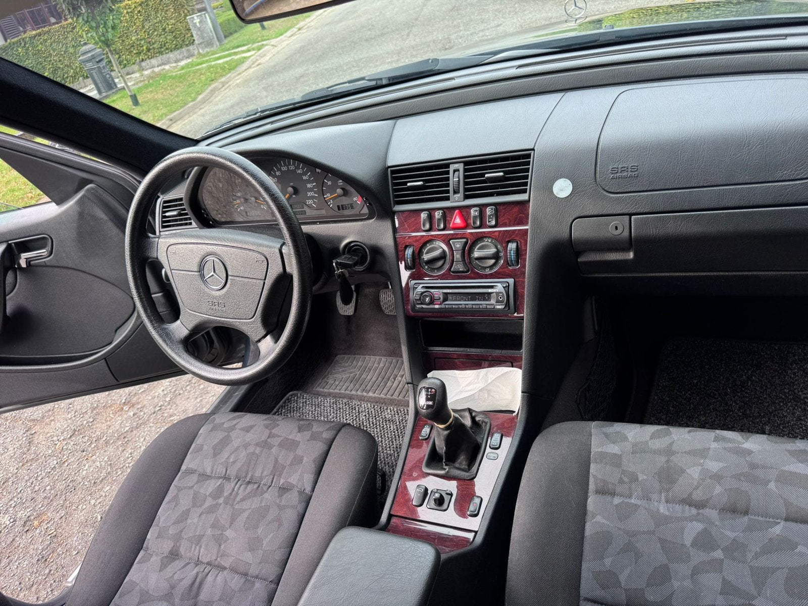 MERCEDES-BENZ C200-1999 TOPSTAAT, foto 4