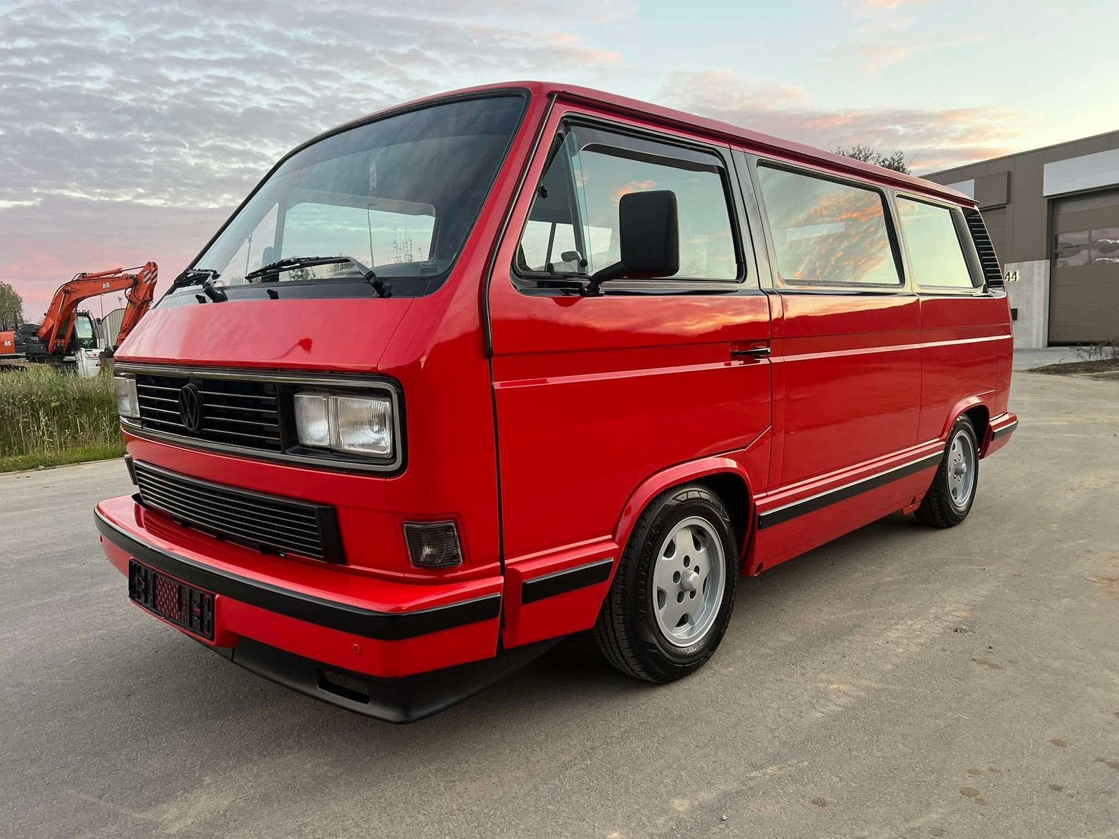 Multivan Vw T3 en très bon état, Rouge, 4 portes, Autre carrosserie, Particulier