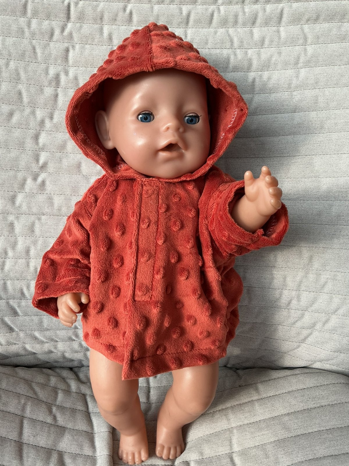 214. Babyborn: Nieuw roestbruin nopjes jasje, Ophalen of Verzenden, Nieuw, Babypop